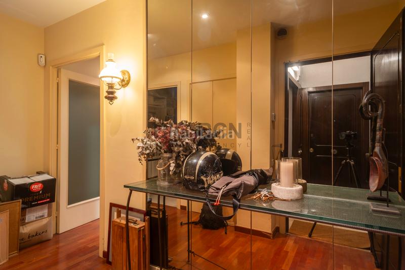 Foto 0ae553ac-1da2-4639-895f-cbc88b34aff9. Appartamento con camino riscaldamento parcheggio in Barcelona