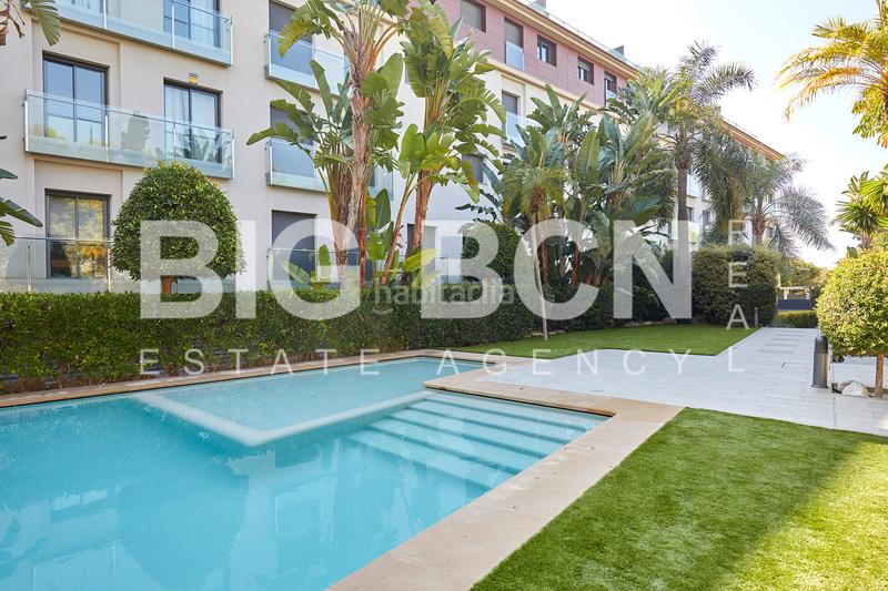 Foto 96e57b15-1d2a-4f9b-9dbb-27a914091606. Appartamento con riscaldamento parcheggio piscina in Sitges