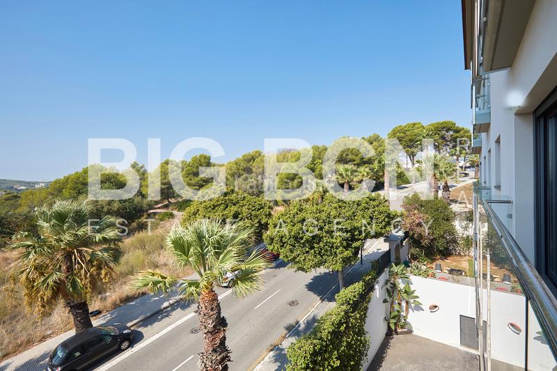Foto f8dcf5ec-32ac-47f6-8492-3f7a3b8b7c73. Appartamento con riscaldamento parcheggio piscina in Sitges