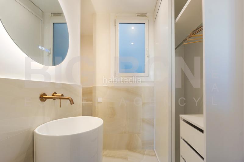 Foto f01f00f2-cc0c-416f-b952-97b9847fd870. Rent flat with heating in Sagrada Família Barcelona