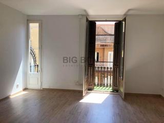Miete Etagenwohnung  Carrer antic de sant joan. Encantador apartamento en el born