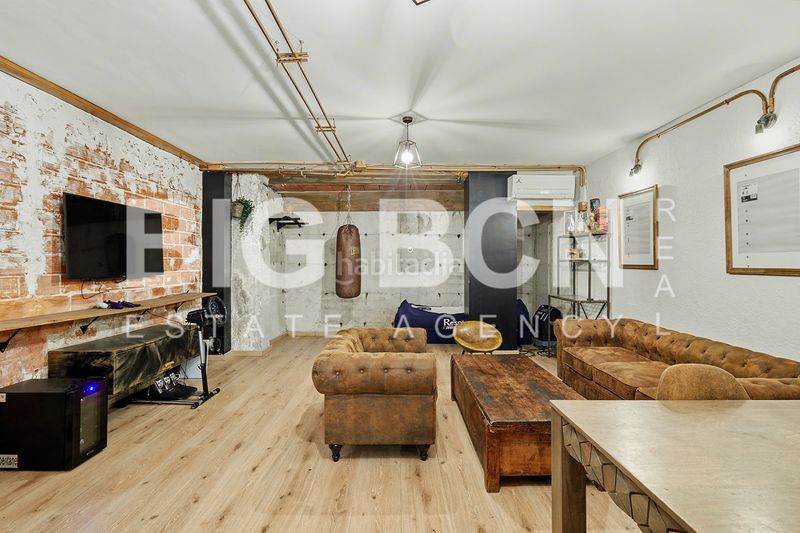 Foto 0c720a0a-c9d7-4900-9059-966f95f170a1. Chalet en Ciutat Diagonal Esplugues de Llobregat