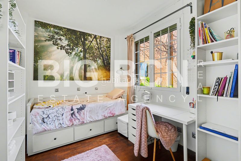 Foto 17318ad8-fe8f-4053-8d8a-7d012c1e39c5. Chalet en Ciutat Diagonal Esplugues de Llobregat