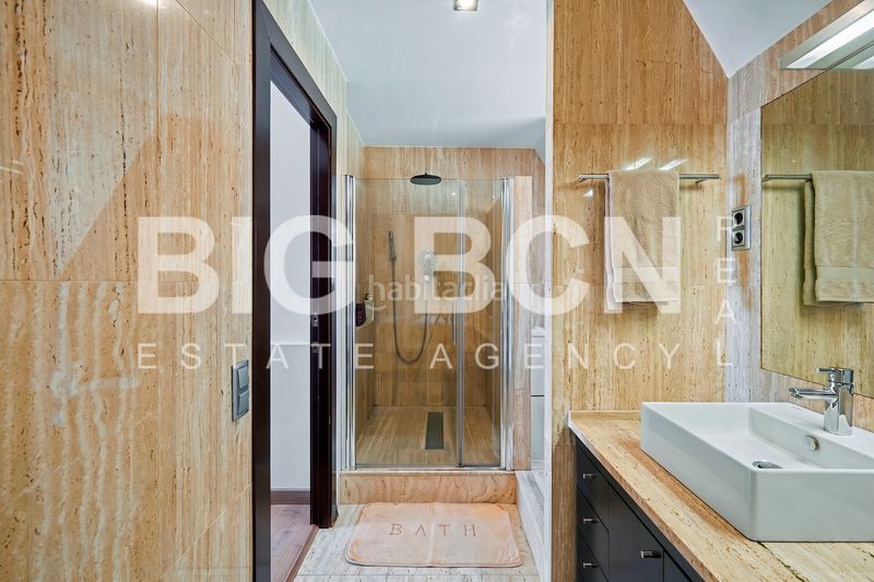 Foto 53b03c21-3024-4d17-849d-c28baa522e90. Chalet en Ciutat Diagonal Esplugues de Llobregat