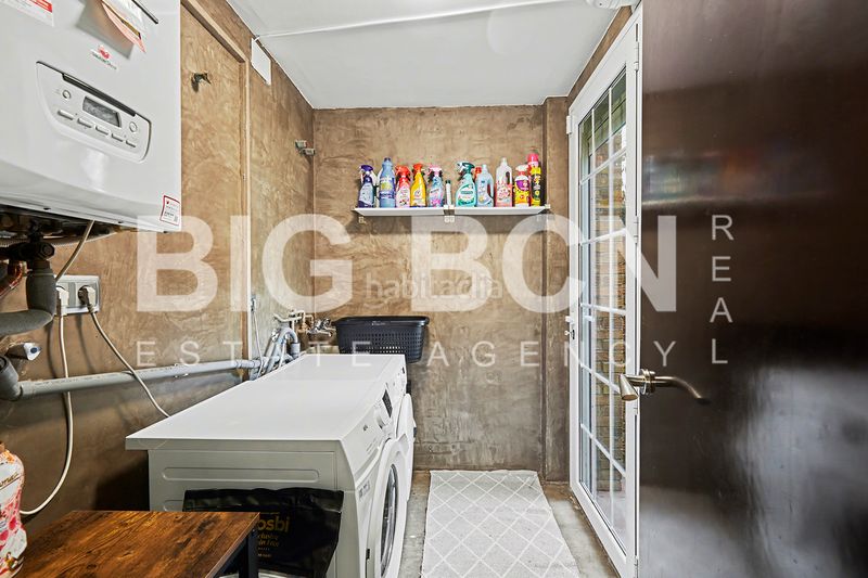 Foto 53c46a10-ff26-4853-9e4c-35ac95884f1f. Chalet en Ciutat Diagonal Esplugues de Llobregat