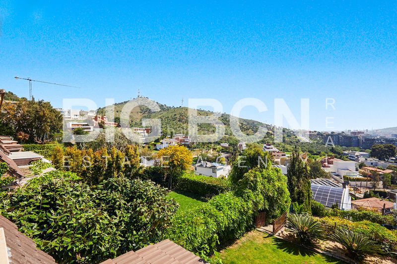 Foto 7a3f2c07-74b3-4e12-9ea7-9f0d6999b5bf. Chalet en Ciutat Diagonal Esplugues de Llobregat