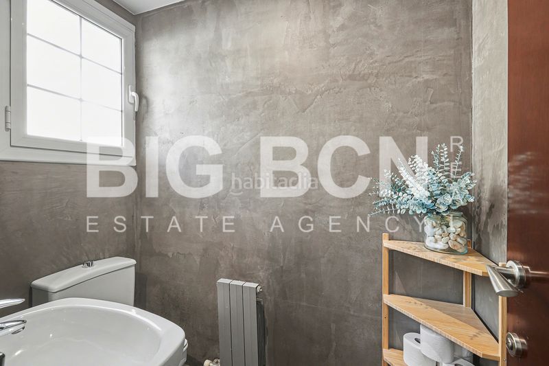 Foto 7c857a1b-6510-46f6-a9d9-38cbe92e7718. Chalet en Ciutat Diagonal Esplugues de Llobregat