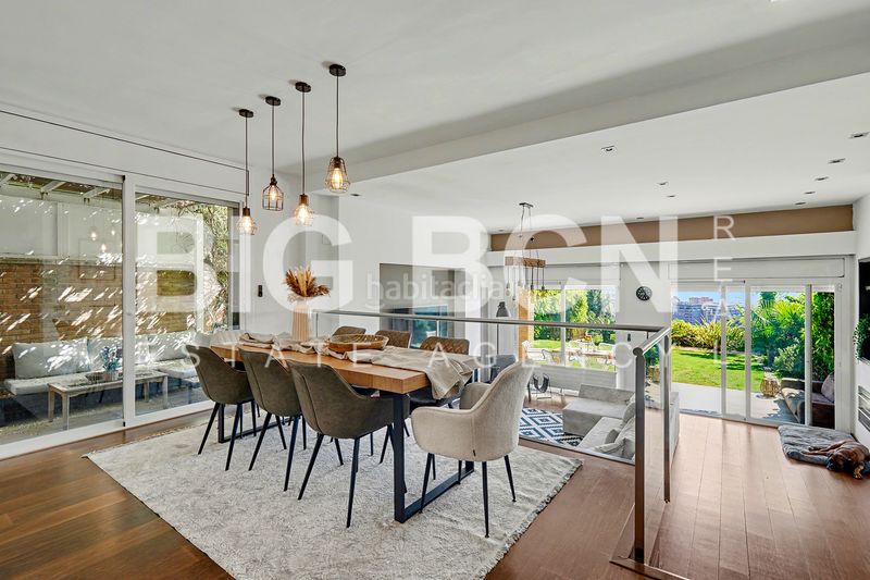 Foto 921d94f3-d4c5-4344-a126-605a9b99eab7. Chalet en Ciutat Diagonal Esplugues de Llobregat