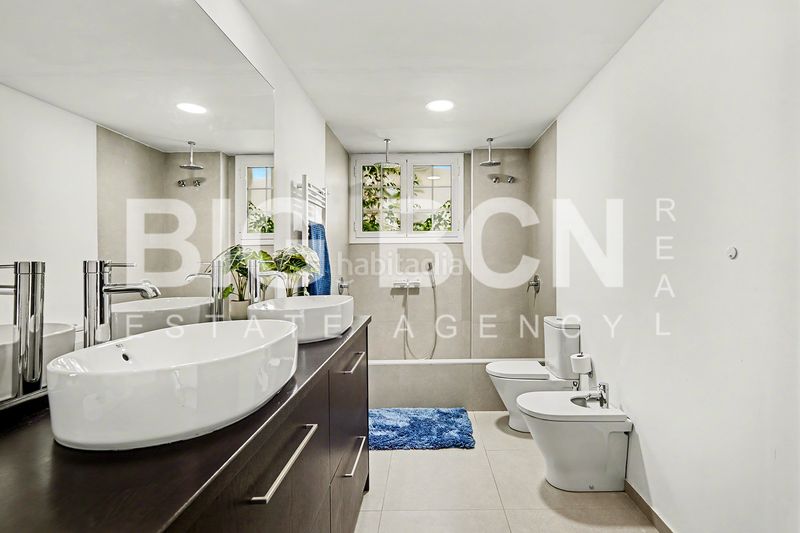 Foto e2236f8d-9349-4918-acbf-557b972a2ef9. Chalet en Ciutat Diagonal Esplugues de Llobregat