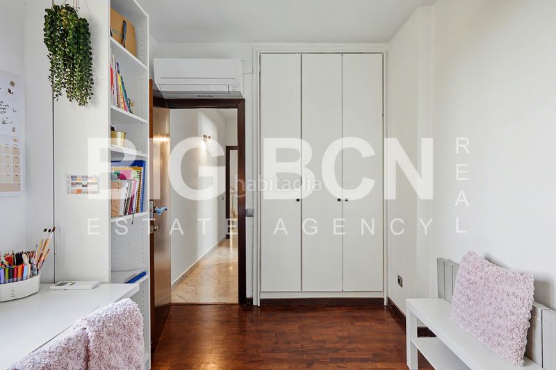 Foto e56b3ec9-e832-465a-8660-e1ce2543f2de. Chalet en Ciutat Diagonal Esplugues de Llobregat