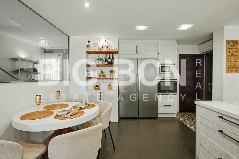 Foto e82969d2-083b-465f-adc2-3a3e8f7ce441. Chalet en Ciutat Diagonal Esplugues de Llobregat