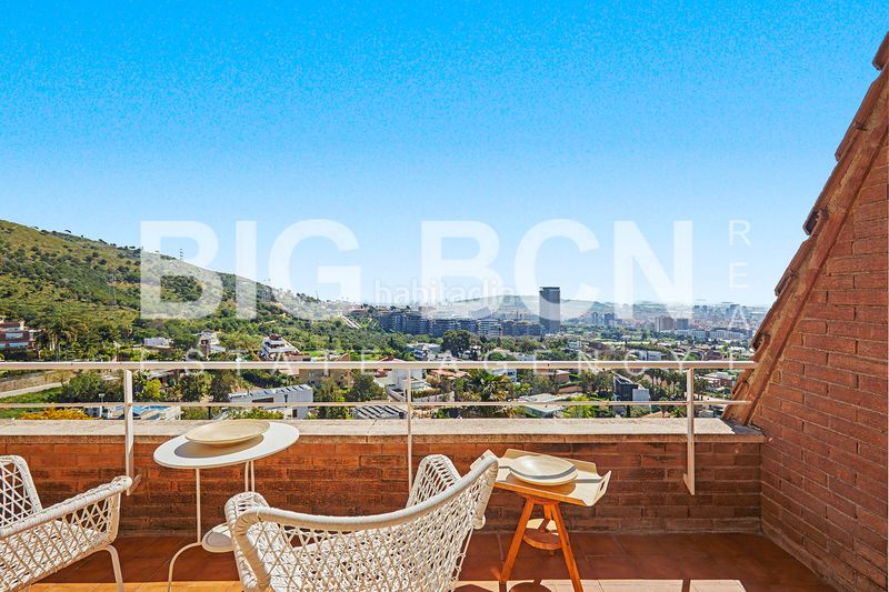 Foto 5c7ccda6-600a-4572-9f24-4353fdb1ace7. Xalet amb xemeneia calefacció aparcament piscina a Esplugues de Llobregat