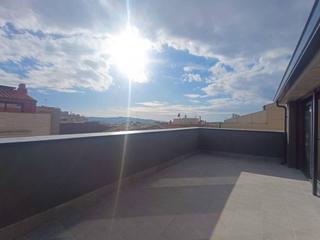 Duplex  Transversal. Duplex con terraza de 3 hab. 2 baños