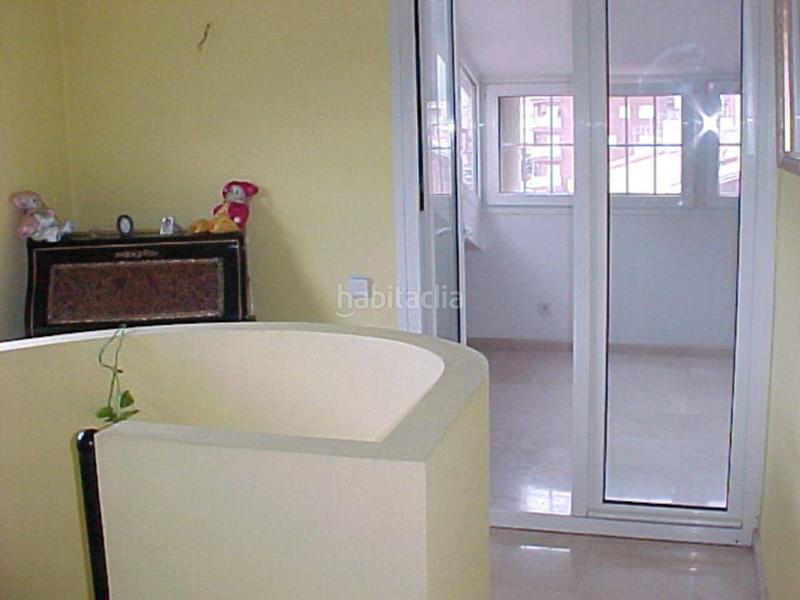 Foto 8aa7bffe-a9cd-481b-93fb-dcb72e85b115. Casa a schiera con riscaldamento parcheggio in Zona Nord Rubí