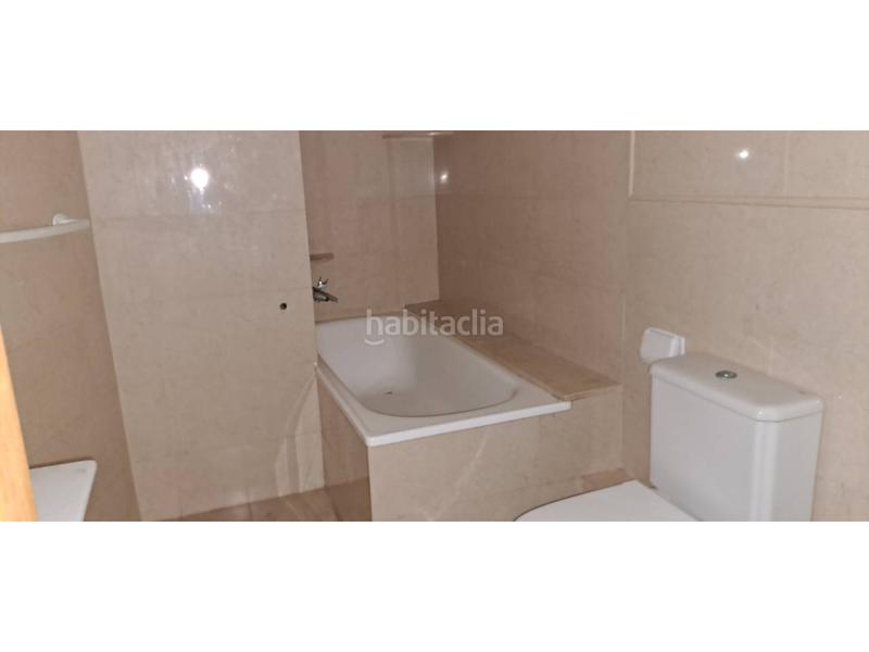 Foto fe05e5f8-d0c5-4fda-8f30-ca466a36e859. Local comercial a Cementiri Vell Terrassa