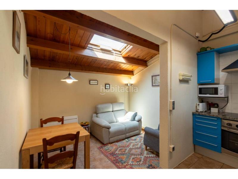 Foto dfc62ae8-f5ee-4b42-9292-d74ffde2a92a. Casa  inglesa muy centrica en Centre Sabadell
