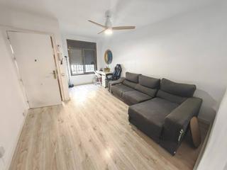 Flat  Osca. Planta baja con patio