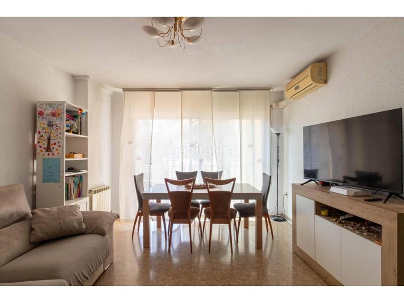 Foto 40e2b32b-2703-49ea-b15c-780454cb0d39. Dúplex duplex con terraza en Barri del Centre Terrassa