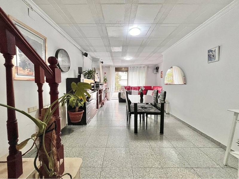 Foto 43dc4541-6ec9-4d71-b9b0-ccb54b258711. Maison avec chauffage parking dans La Cogullada Terrassa