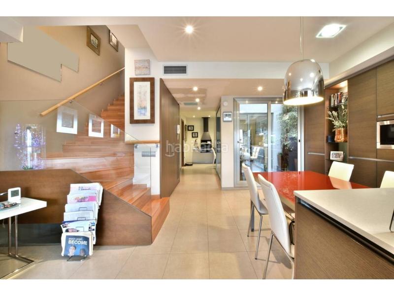 Foto 4bc31bf0-251e-48ac-981e-773904e68ddf. Casa con riscaldamento parcheggio in Sant Pere Nord Terrassa