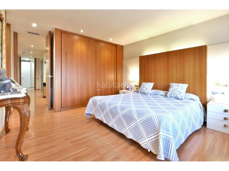 Foto 596cbc26-c9d6-4e5a-a49d-37b41f1c5495. Casa con riscaldamento parcheggio in Sant Pere Nord Terrassa