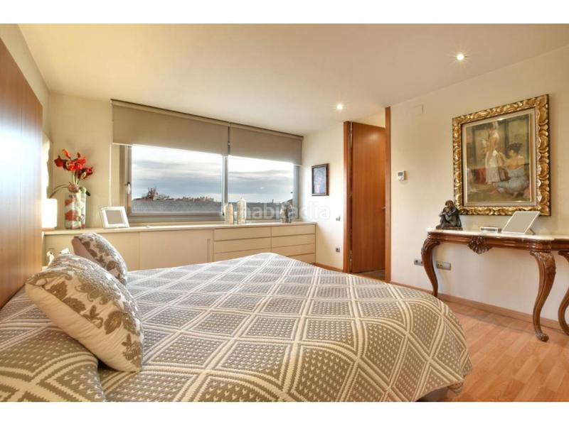 Foto 95596d40-4c03-447a-99be-b89370e2a95a. Casa con riscaldamento parcheggio in Sant Pere Nord Terrassa