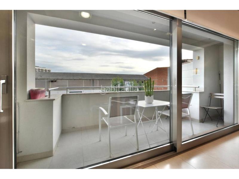 Foto c8b551bb-36fe-493b-8d74-970bb49291d8. Casa con riscaldamento parcheggio in Sant Pere Nord Terrassa