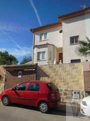 Xalet  Cl madrid. Villanueva de peraleschalet