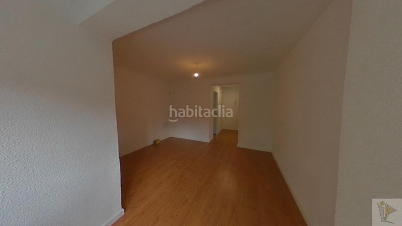 Foto cfb0a5a8-266a-4f88-b498-32211ac0739e. Pis a Zarzaquemada Leganés