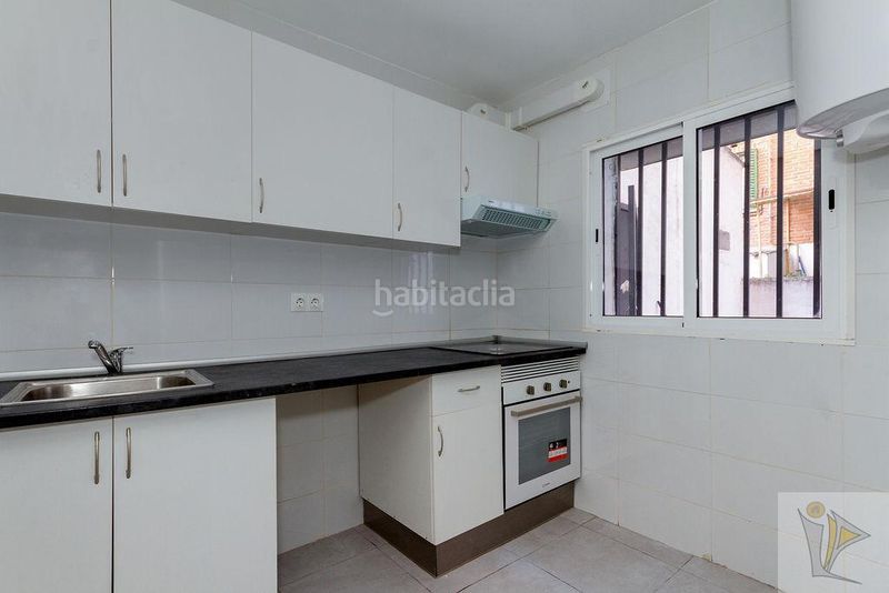 Foto 693930e6-b5b3-4be5-a7a7-abdd6353eeb7. Pis a Almendrales Madrid