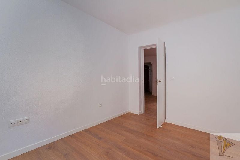 Foto a228e9e4-b578-4fbf-b240-6d6d9dc645d7. Pis a Almendrales Madrid