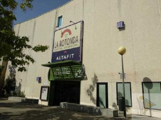 Local Comercial  Pz toro. Tres cantoslocal