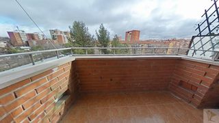 Piso en CL BESOLLA