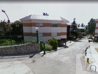 Autoparkplatz  Ur yelmo-cobanera. Collado medianogaraje
