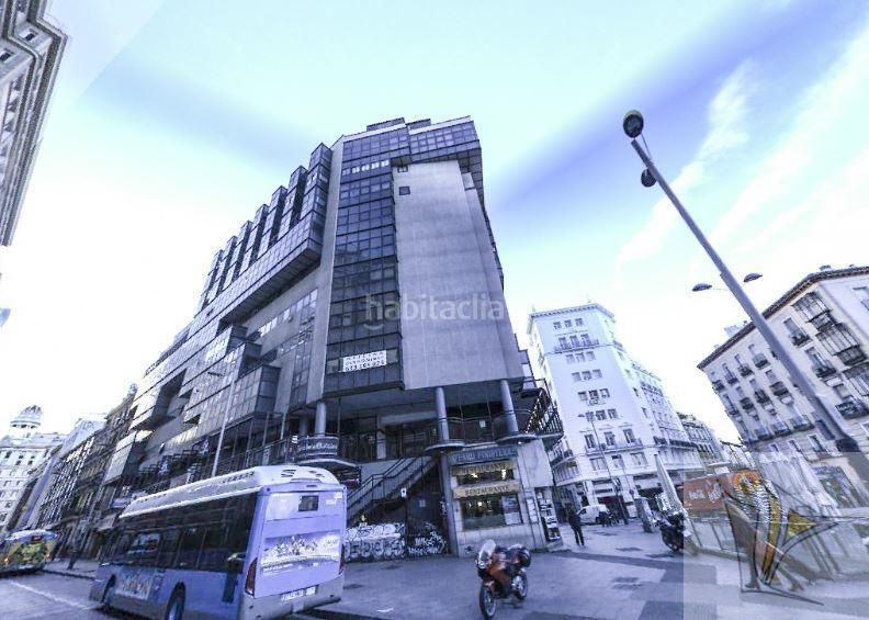 Foto 18228283-7d97-4033-9764-2c9f16178230. Aparcament cotxe a Palacio Madrid