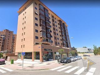 Aparcament cotxe a CL MAQUINILLA
