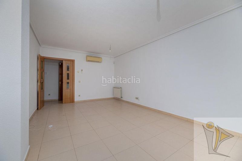 Foto 53389c2b-2e25-4406-9402-7c421b4f9a14. Pis amb aparcament a Villaverde Alto Madrid