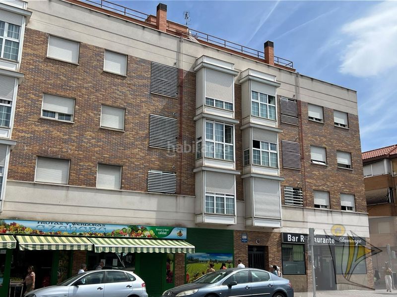 Foto 1ff6f6bd-adcc-41b9-9e0e-cbe88e86254f. Pis amb aparcament a Villaverde Alto Madrid