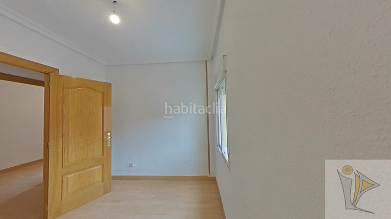 Foto d74ac895-4453-4e99-9de3-35c0b2eef65a. Pis a Zona Centro Joven Alcorcón