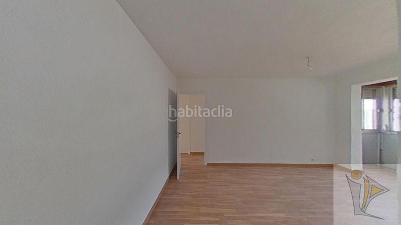Foto 21b8ac4e-48af-47a8-8b5b-63d4e4a3ff2a. Pis a Los Berrocales Madrid