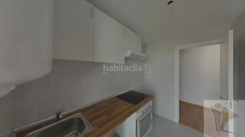 Foto 65707566-d81f-4905-af42-537ca0fb7231. Pis a Los Berrocales Madrid