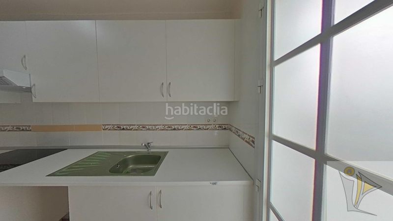 Foto a8e6e2cf-4b77-4bba-b0c3-36471b3f3f80. Pis a Zofío Madrid