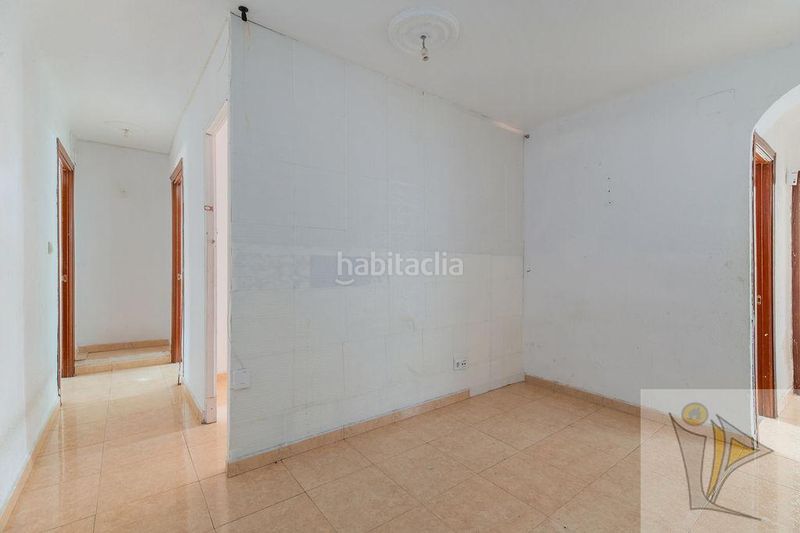 Foto e93a365a-2ba8-4948-ad90-b85a562ab8eb. Pis a Pradolongo Madrid