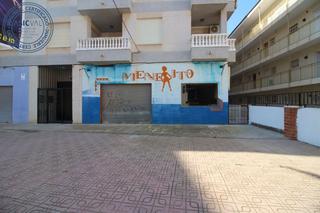 Local Comercial  Avenida faro del. Local comercial zona de playa de la concha