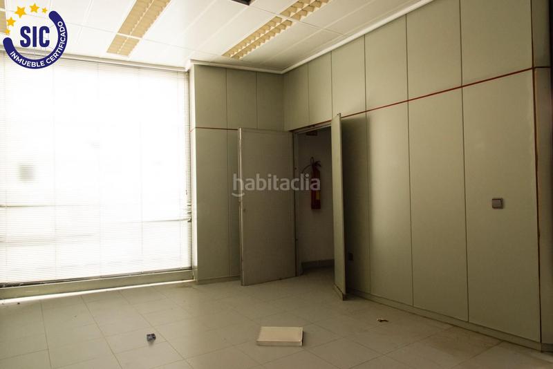 Foto 4938afaf-befa-4a7a-8e48-144f4c8ea195. Business premise in paseo morella 23 in Estación - Universidad Castellón de la Plana