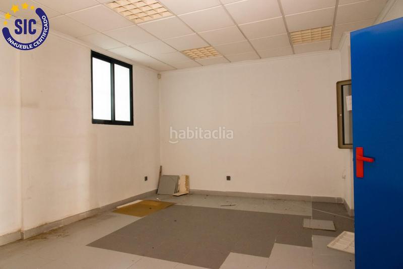 Foto c382e501-5085-4bdf-aa78-6aea712620d0. Business premise in paseo morella 23 in Estación - Universidad Castellón de la Plana