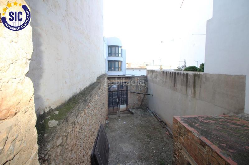Foto 4494a278-900e-4c69-8581-d126c203f78c. Terreno residencial en calle ramon y cajal 8 patio casa solar a dos calles, en el casco viejo, en el Centro pueblo en Oropesa del Mar