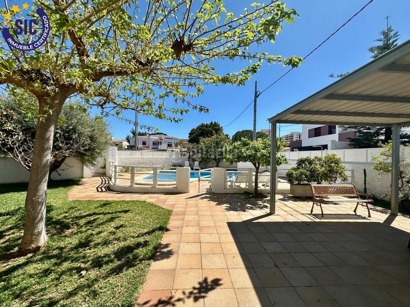 Foto 067b8a29-568f-43af-a3f9-883ce8135506. Chalet dans avenida mohino 21 dans Benicàssim Golf Benicasim / Benicàssim