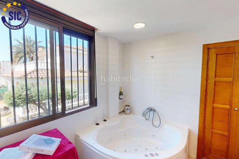 Foto 8637b014-62b6-4f17-80e1-43540f4edc48. Chalet dans avenida mohino 21 dans Benicàssim Golf Benicasim / Benicàssim