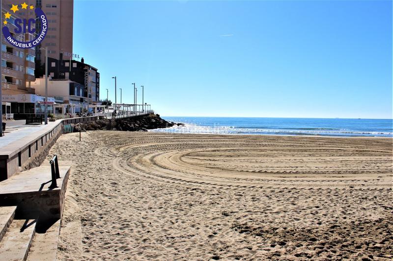 Foto cf407a61-4c64-47c3-b6cc-d6b0df8a0f26. Apartamento en faro del 92 apartamento en zona de Playa de la Concha con una espectacular terraza de 88m2, piscina, garaje y trastero en Oropesa del Mar